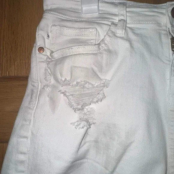 Judy blue women’s high-rise white distressed shorts size large cut off stretch - Picture 2 of 6
